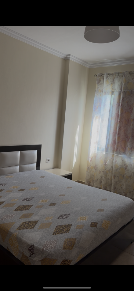 Tirane, jepet me qera apartament 2+1+Ballkon Kati 4, 100 m² 380 € (Rruga Ardeno)