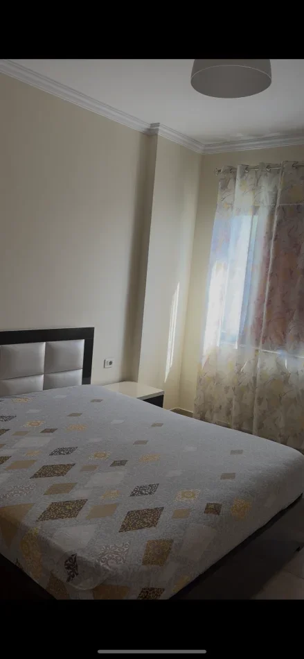 Tirane, jepet me qera apartament 2+1+Ballkon Kati 4, 100 m² 380 € (Rruga Ardeno)