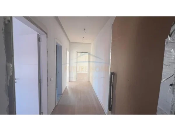 Tirane, shitet apartament 2+1 Kati 5, 95 m² 142.050 € 