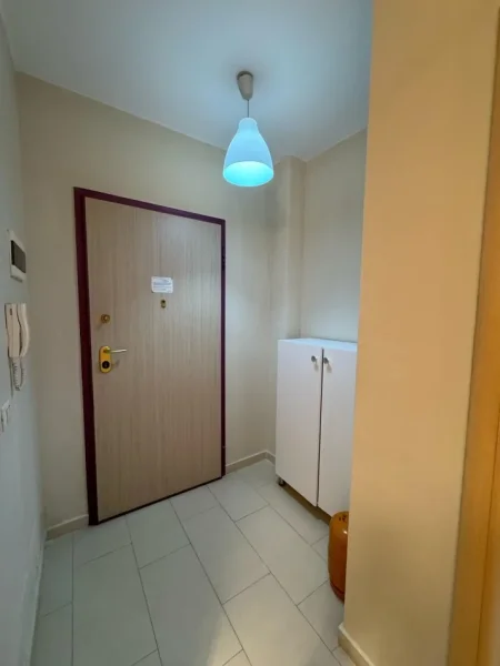 Tirane, jepet me qera apartament 2+1 Kati 3, 90 m² 480 € (astir)