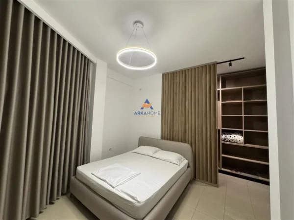 Tirane, jepet me qera apartament 1+1 Kati 2, 500 €