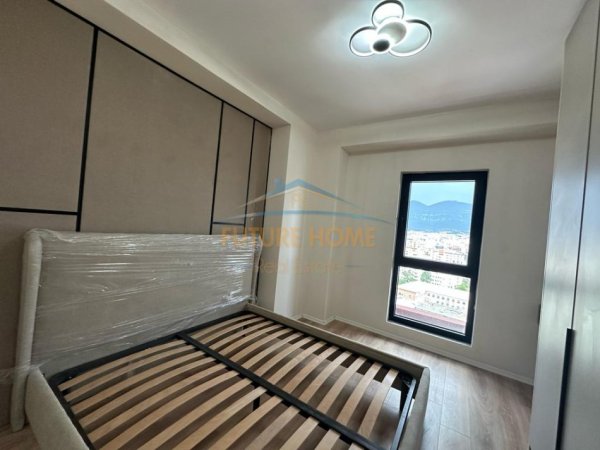 Tirane, shitet apartament 1+1+Ballkon Kati 14, 77 m² 200.000 € (Rruga e Kavajes)