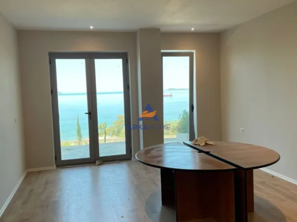 Tirane, shitet apartament 2+1+Ballkon Kati 1, 100 m² 150.000 € (VLORE, LUNGOMARE)