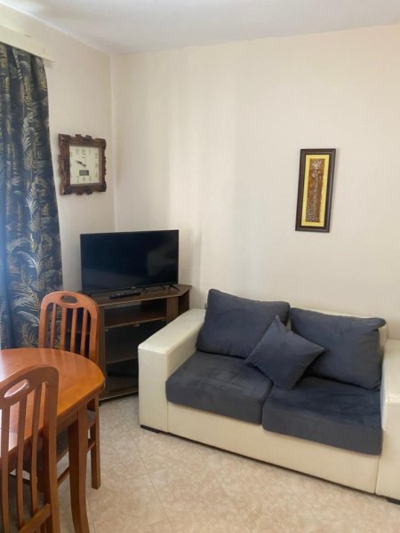 Tirane, Jepet me Qera Apartament 2+1,450 € ne 21 Dhjetor  Kati 2, 73 m²