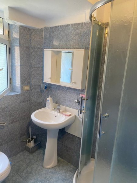 Tirane, Jepet me Qera Apartament 2+1,450 € ne 21 Dhjetor  Kati 2, 73 m²
