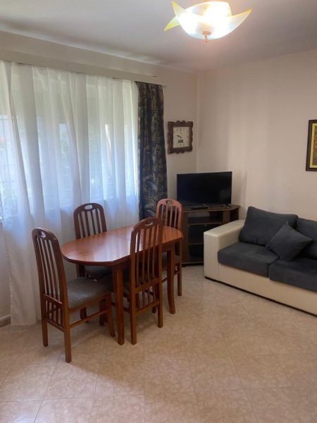 Tirane, Jepet me Qera Apartament 2+1,450 € ne 21 Dhjetor  Kati 2, 73 m²