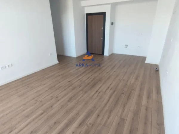 Tirane, shitet apartament 1+1+Ballkon Kati 4, 63 m² 83.000 € (RESIDENCA TOM DOSHI,SHKOZË)