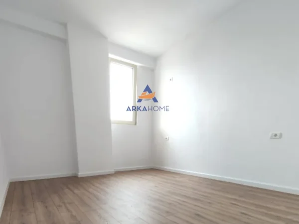 Tirane, shitet apartament 1+1+Ballkon Kati 4, 63 m² 83.000 € (RESIDENCA TOM DOSHI,SHKOZË)