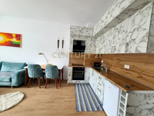 Tirane, jepet me qera apartament1+1+Ballkon Kati 2, 72 m² 450 €