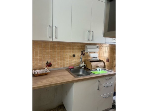 Tirane, jepet me qera apartament 1+1 Kati 1, 58 m² 450 € 