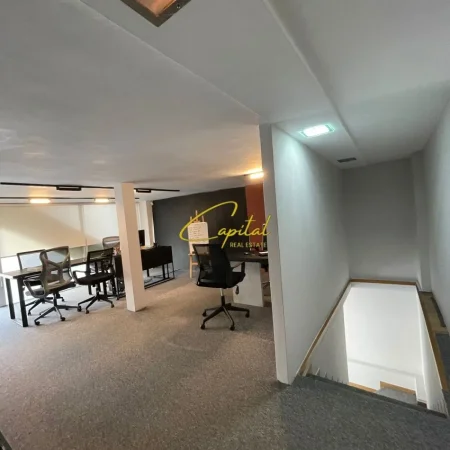 Tirane, jepet me qera ambjent biznesi Kati 1, 80 m² 600 € (RRUGA E KAVAJES)