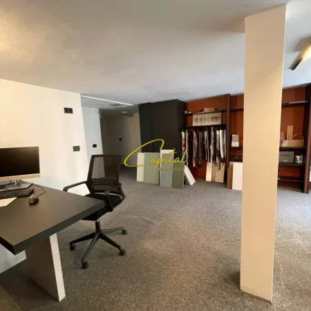 Tirane, jepet me qera ambjent biznesi Kati 1, 80 m² 600 € (RRUGA E KAVAJES)