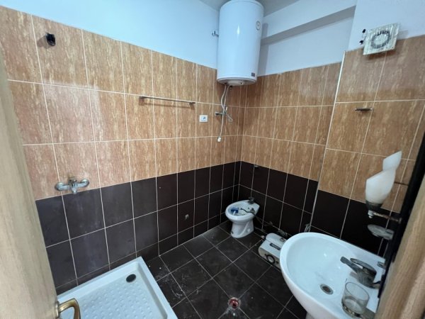 Tirane, shitet apartament 2+1 Kati 9, 110 m² 149.000 € (astir)