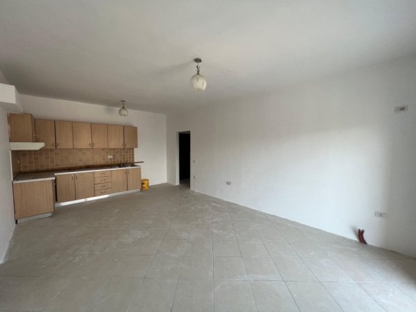 Tirane, shitet apartament 2+1 Kati 9, 110 m² 149.000 € (astir)
