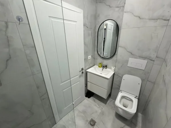 Tirane, jepet me qera apartament 1+1 Kati 9, 80 m² 700 € (rruga nexho konomi)