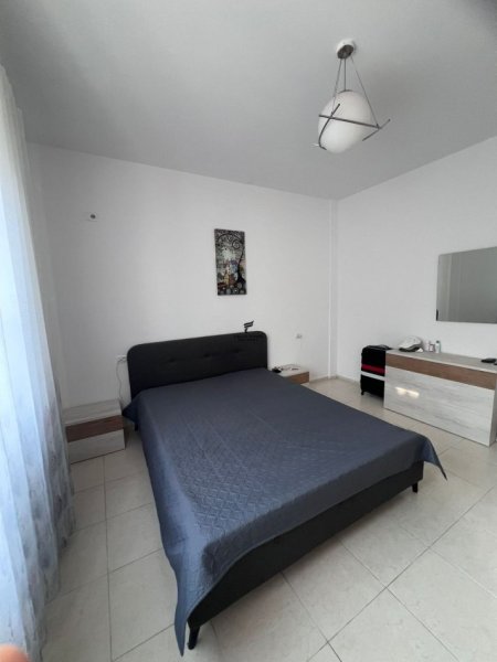 Tirane, jepet me qera apartament 2+1 Kati 1, 87 m² 400 € (SIRI KODRA)