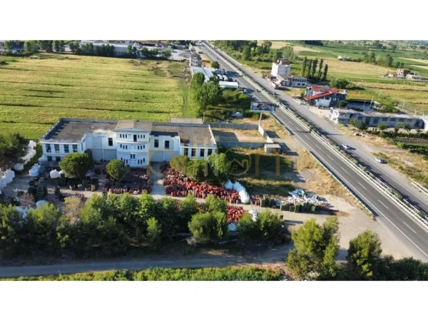 Lezhe, shitet Vile 2 Katshe , 4.900 m² 