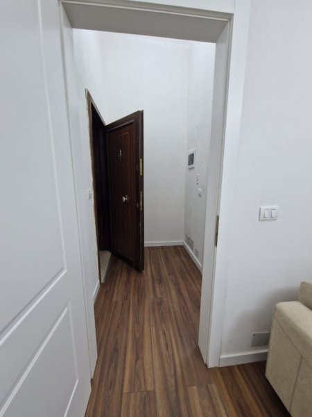Tirane, shitet apartament 1+1 Kati 3, 84 m² 85.000 € 