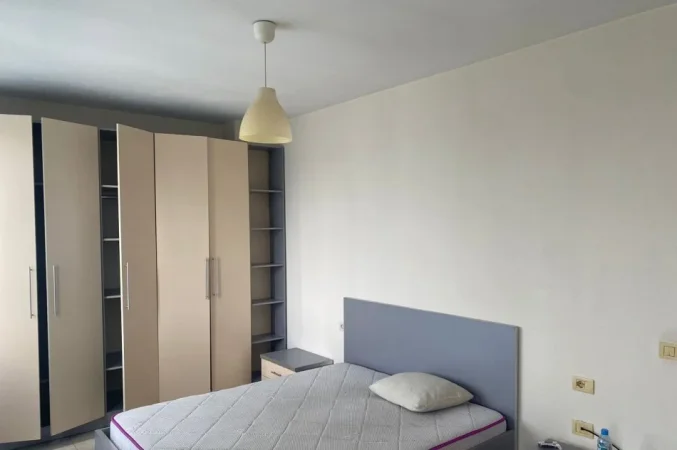 Tirane, jepet me qera apartament 2+1+Ballkon Kati 6, 120 m² 480 € (Ali Dem rruga Idriz Dollaku)