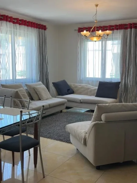 Tirane, jepet me qera apartament 2+1 Kati 2, 100 m² 800 € (KOPSHTI ZOOLOGJIK)