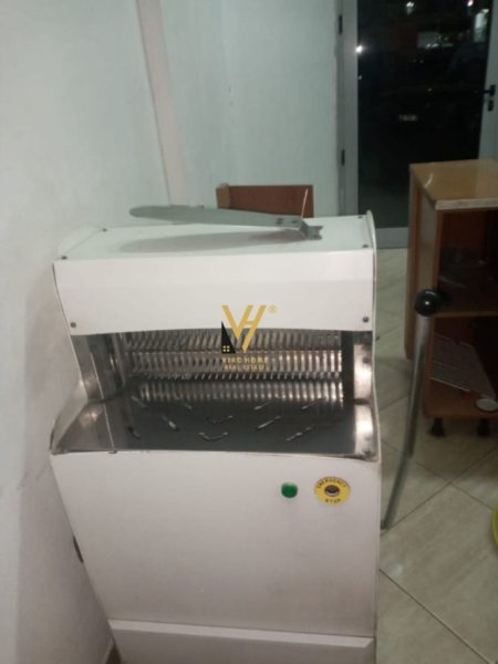 Tirane, jepet me qera ambjent biznesi Kati 0, 47 m² 1.400 € (ASTIR)