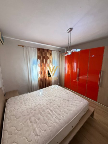 Tirane, jepet me qera apartament 1+1+Ballkon Kati 5, 65 m² 500 € (ISH EKSPOZITA SOT)