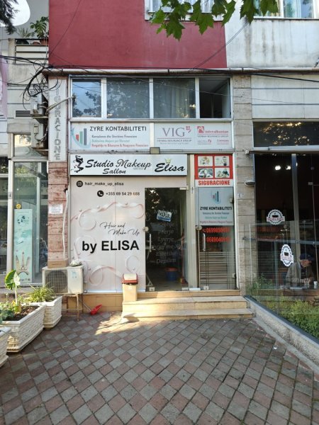 Tirane, shes dyqan , 33 m² 95.000 € 