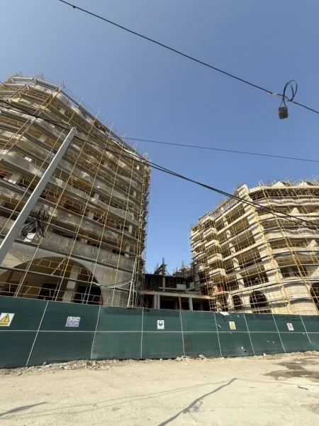 Tirane, shitet apartament 2+1+Ballkon , (Aluna Complex, Paskuqan)