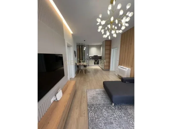 Tirane, jepet me qera apartament 2+1+Ballkon Kati 18, 110 m² 1.500 € (Garden Building)