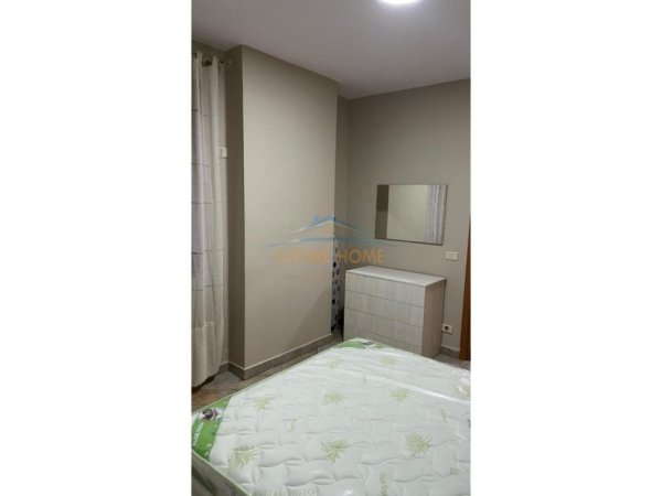 Tirane, jepet me qera apartament 1+1 Kati 9, 60 m² 650 € (Qender, 9 Katshet)