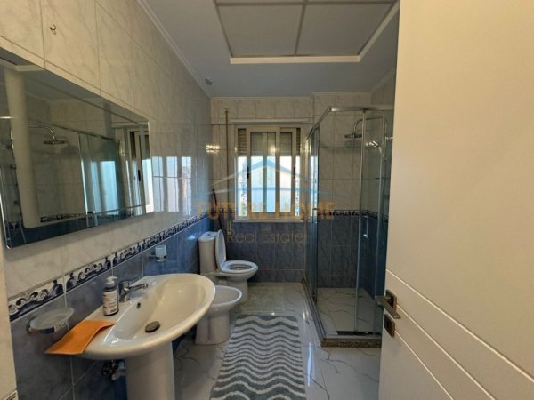 Tirane, jepet me qera apartament 2+1 Kati 6, 103 m² 800 € (DON BOSKO)