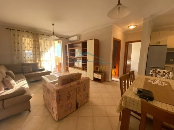 Tirane, jepet me qera apartament 2+1 Kati 9, 101 m² 700 € (Rruga Mujo Ulqinaku)