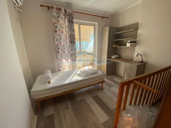 Tirane, jepet me qera apartament 2+1 Kati 9, 101 m² 700 € (Rruga Mujo Ulqinaku)