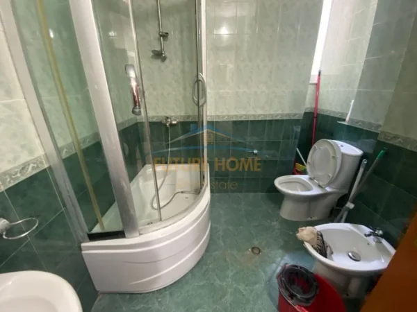 Tirane, jepet me qera apartament 2+1 Kati 9, 101 m² 700 € (Rruga Mujo Ulqinaku)