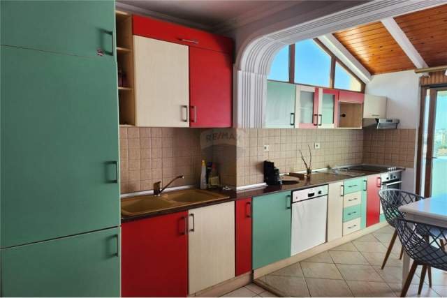 Tirane, jepet me qera apartament 1+1 Kati 8, 65 m² 400 Euro (Rruga Fortuzi)