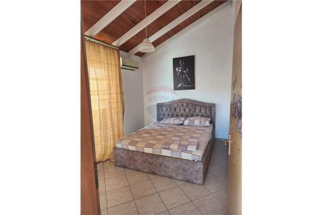 Tirane, jepet me qera apartament 1+1 Kati 8, 65 m² 400 Euro (Rruga Fortuzi)