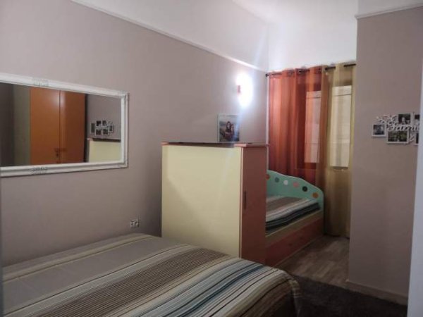 Pogradec, jepet me qera apartament 1+1+A+BLK Kati 6 (me Ashensor), 35 Euro/Dita