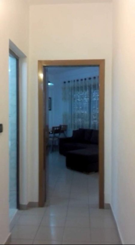 Tirane, jepet me qera apartament 2+1 Kati 4, 65 m² 400 Euro (Myslym Shyri)