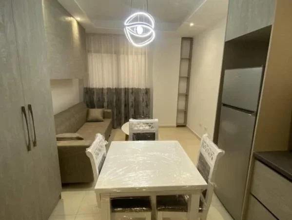 Tirane, shitet garsonier Kati 1, 26 m² 30.000 Euro (Fresku)