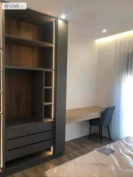 Tirane,Jepet  me Qera  Apartament Luksoz ,Kati 4, 1.100  Euro(Air Albania)