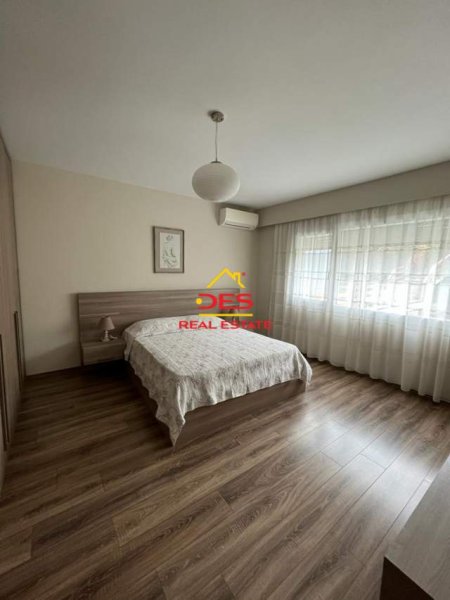 Tirane, jepet me qera apartament 2+1+BLK Kati 2, 135 m² 1.300 Euro (long hill)