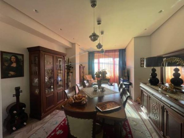 Tirane, shitet apartament Kati 8, 249 m² 310.000 Euro (Kompleksi Golden Park)
