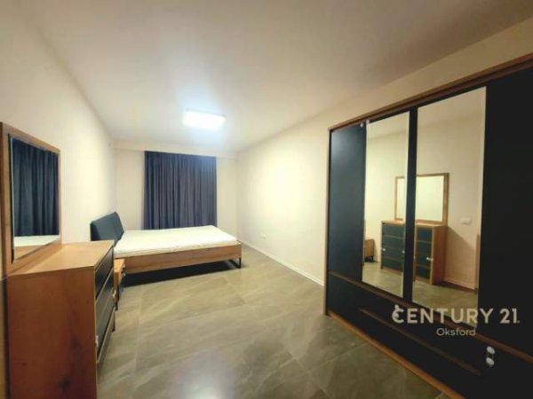 Tirane, jap me qera apartament Kati 6, 129 m² 600 Euro