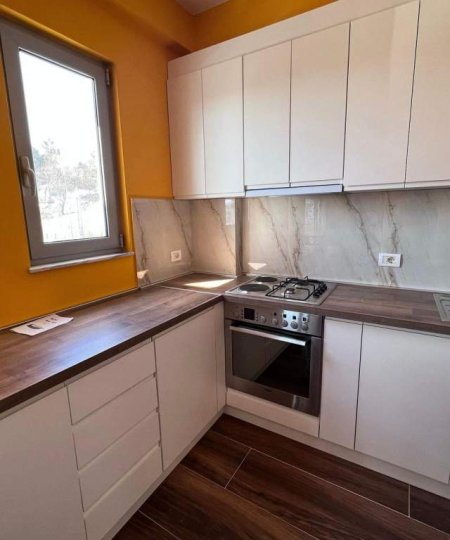Tirane, jepet me qera 1+1+A+BLK Kati 2, 60 m² 320 Euro
