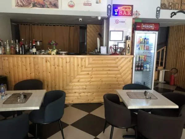Tirane, Shitet biznesi, funksional, me klientel te ngritur delivery Kati 0, 10.000 Euro (sabri preveza)