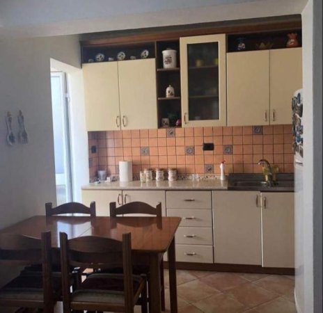 Tirane, shitet 2+1+A+BLK Kati 4, 80 m² 117.000 Euro