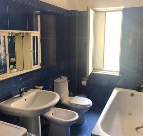 Tirane, shitet 2+1+A+BLK Kati 4, 80 m² 117.000 Euro