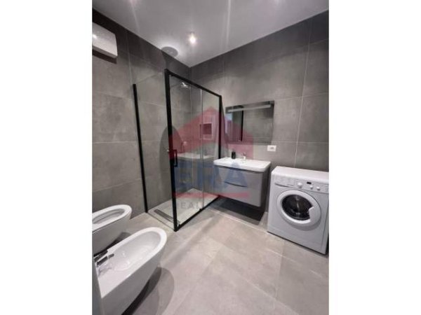 Tirane, jepet me qera apartament 2+1+BLK Kati 9, 106 m² 1.200 Euro