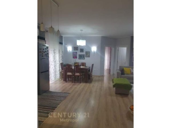 Tirane, shitet apartament 2+1 Kati 1, 114 m² 189.000 Euro (LIQENI I THATE)