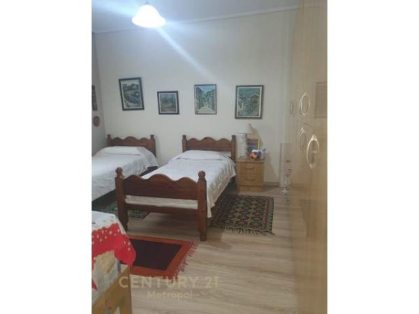 Tirane, shitet apartament 2+1 Kati 1, 114 m² 189.000 Euro (LIQENI I THATE)